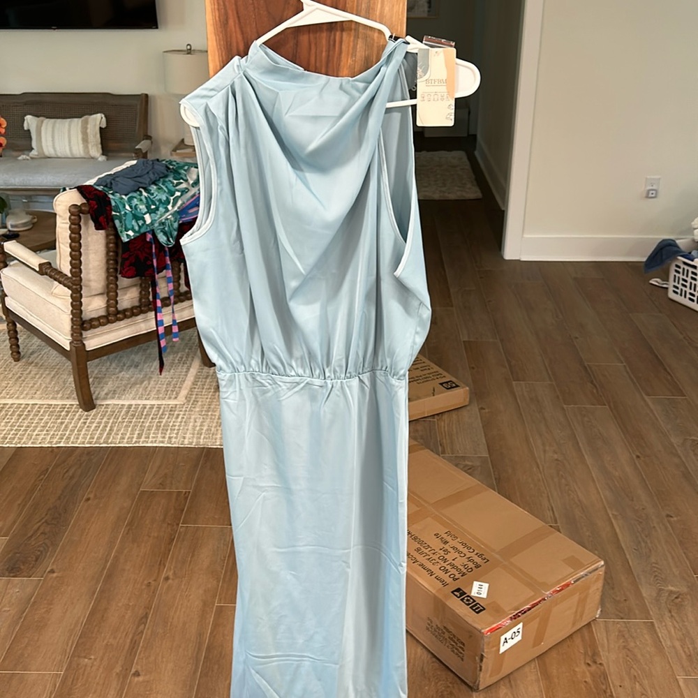 Satin feel, never worn, just bought!